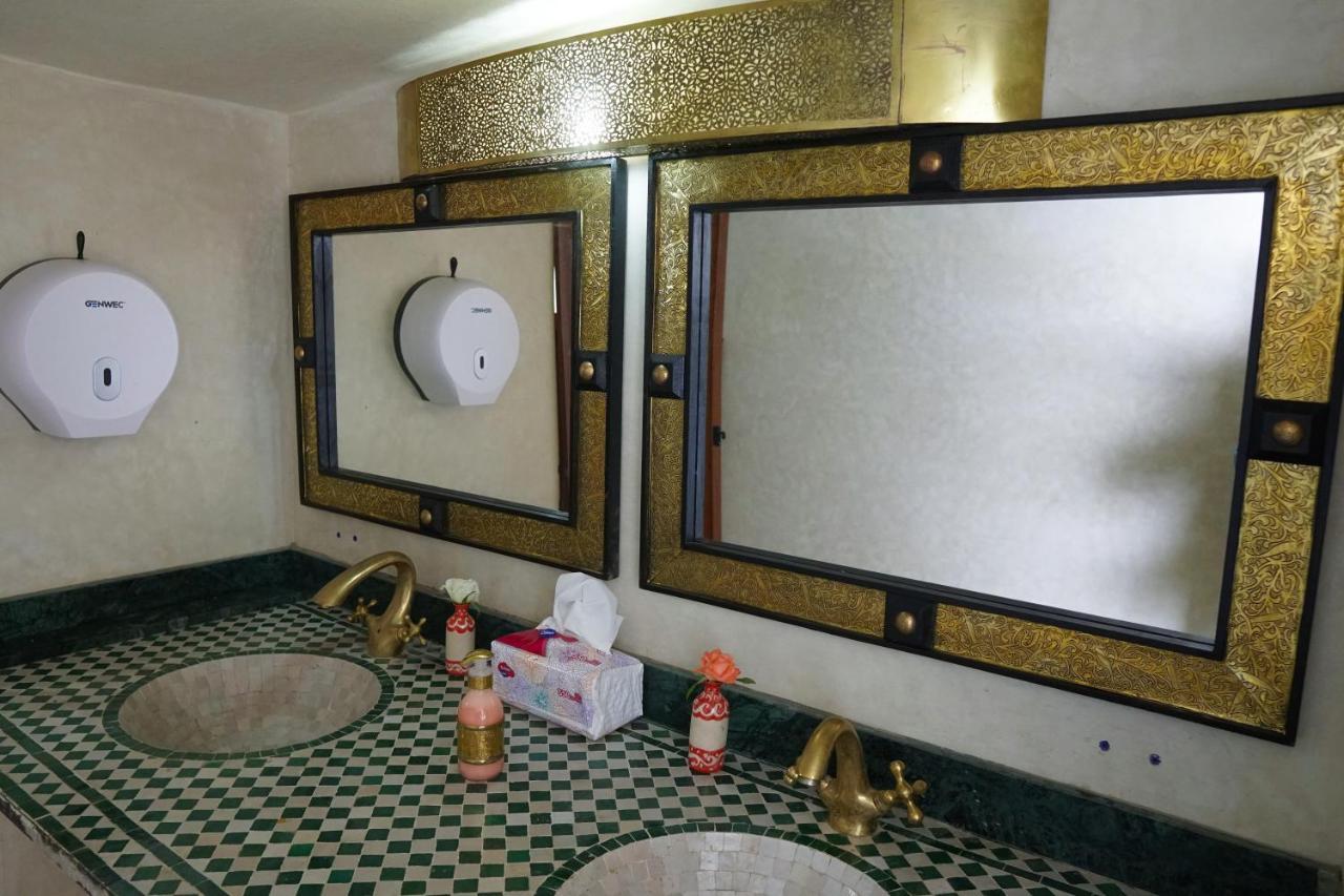 Winarouze House Hotel Marrakesh Bagian luar foto